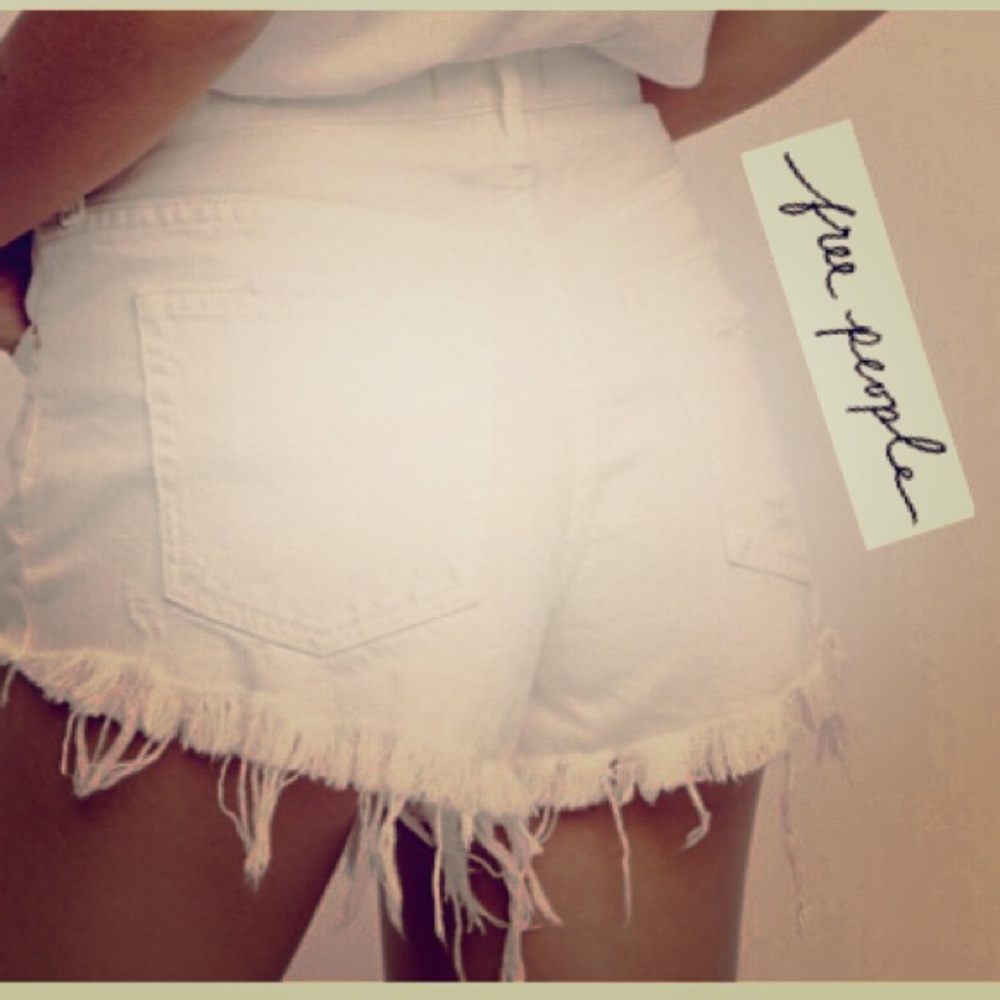 🌸FP High Waisted Cut Offs!